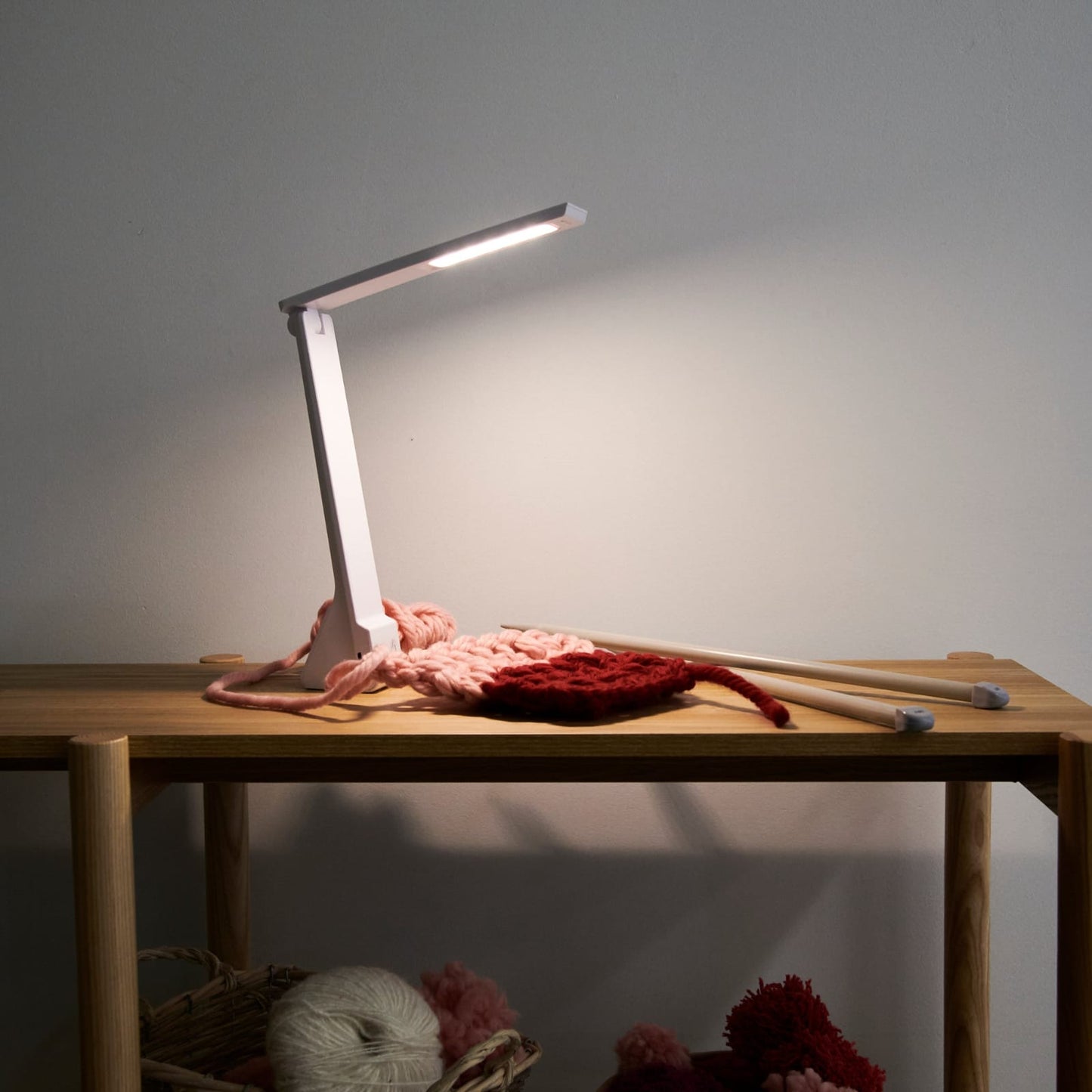 Lámpara de Escritorio LED Plegable con USB